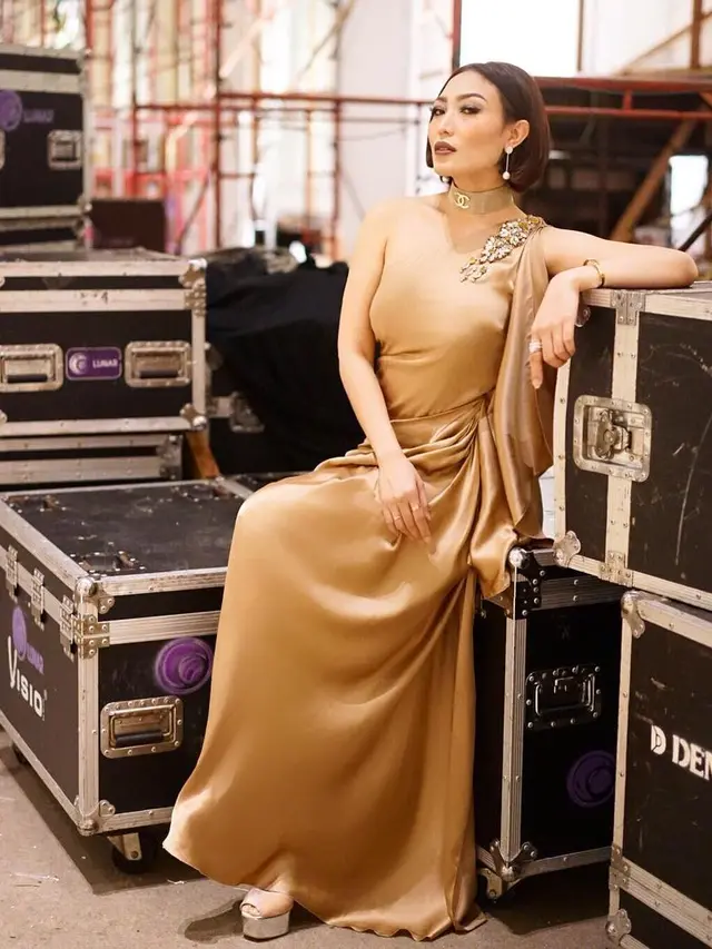 [Bintang] Style Ayu Dewi