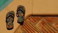 Ilustrasi Sandal/https://unsplash.com/Wiel Habets