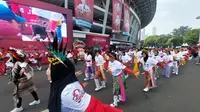 Sejumlah Kader dan simpatisan PDI Perjuangan (PDIP) menggelar flashmob menyambut puncak peringatan Bulan Bung Karno (BBK) 2023 di Stadion Gelora Bung Karno (GBK). (Dok. Istimewa)