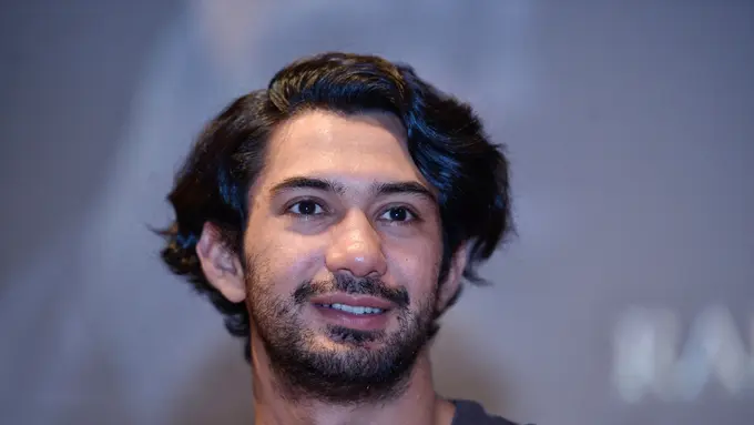 [Bintang] Reza Rahadian
