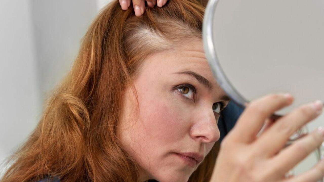 Rambut Rontok? Kenali Penyebab dan Temukan Solusi yang Tepat