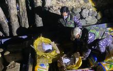FOTO: TNI AL Gagalkan Penyelundupan Ribuan Kosmetik Ilegal di Perbatasan Sebatik
