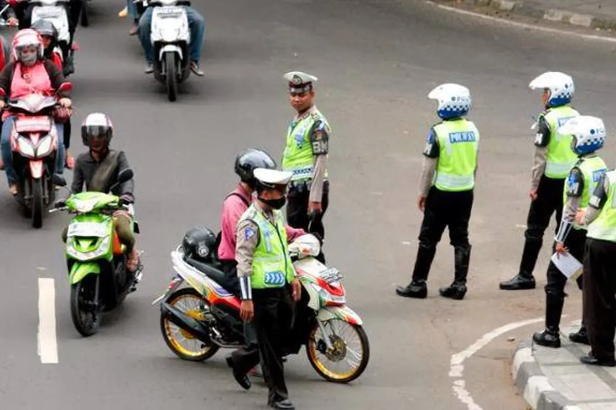Kamu Harus Tahu, Razia Polisi Baru Sah Kalau Memenuhi 5 Hal Ini