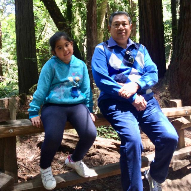 Foto-foto Kebersamaan SBY Bareng Almira, Masih Bayi Sampai Kini Beranjak Remaja