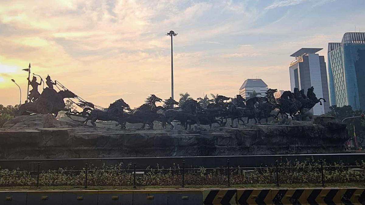 Menilik Sejarah "Patung Kuda" Jakarta, Lokasi Demo Indonesia Gelap