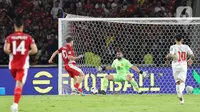 Namun serangan Timnas Indonesia belum mengancam gawang Bahrain. (Liputan6.com/Angga Yuniar)