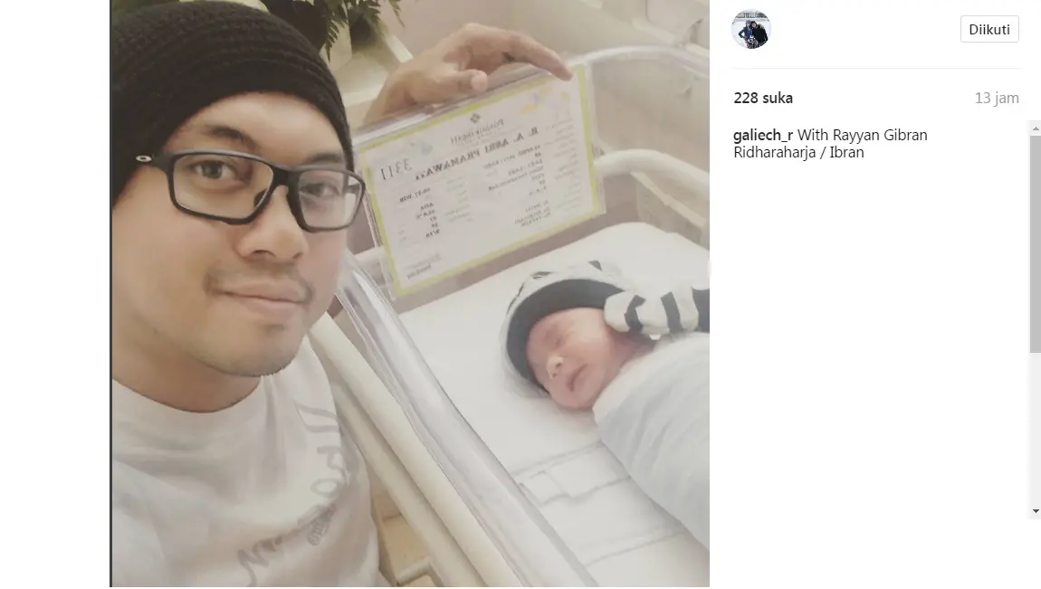 Asri Welas lahirkan anak laki-laki (Foto: Instagram)
