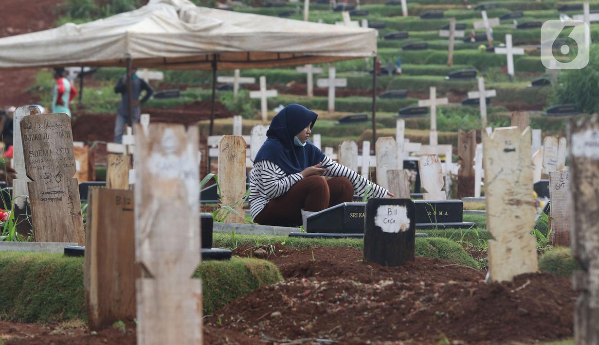 FOTO: Penuh, TPU Pondok Ranggon Hanya Layani Pemakaman Jenazah Protap COVID-19 Muslim dengan ...
