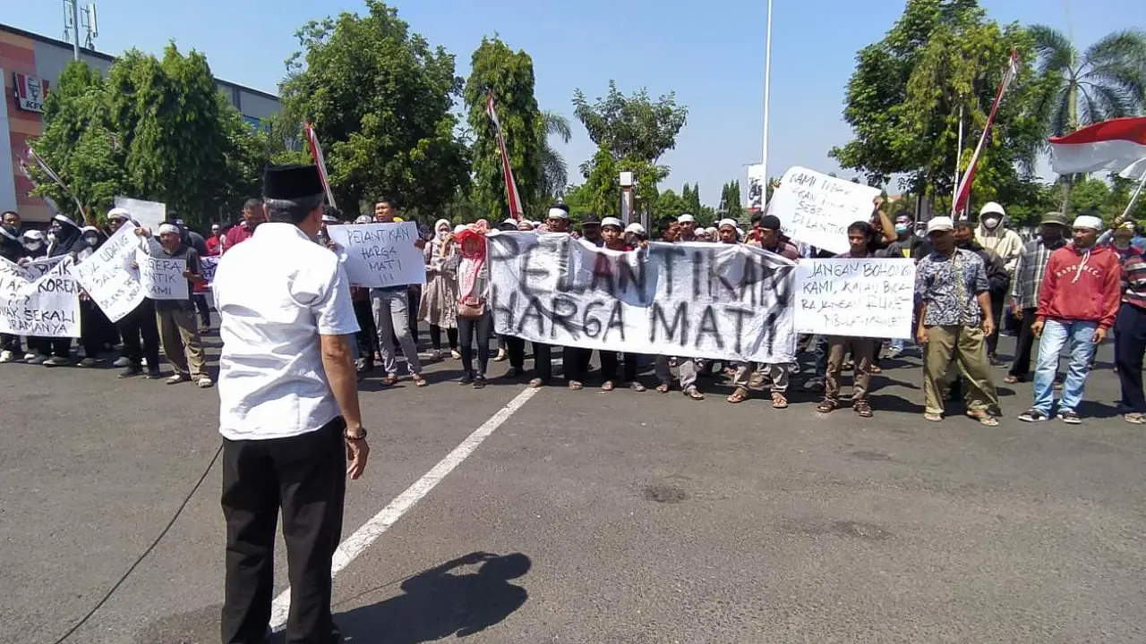 Demo Bupati Kudus