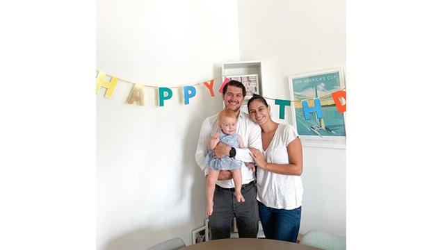 Bersama sang suami, Marissa merayakan ulang tahun putri pertamanya.