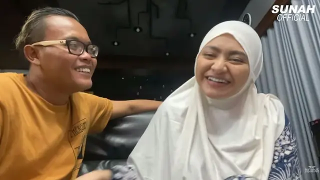 Sule - Nathalie Holscher (Foto: YouTube)