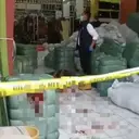 Baru Buka Toko, Pekerja Grosir Tewas Tertimbun Karpet