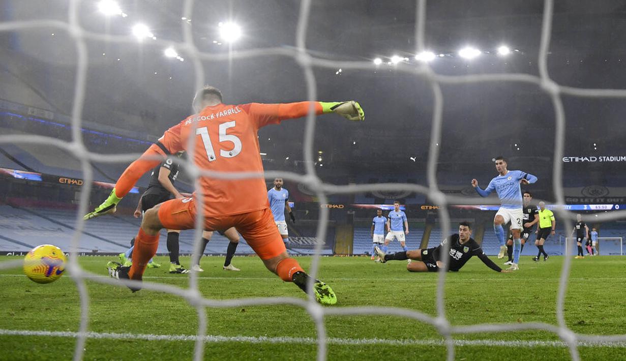 FOTO: Bantai Burnley, Manchester City Melesat ke Urutan ...