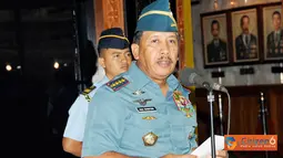 Citizen6, Cilangkap: Pelaporan kenaikan pangkat tersebut didasarkan pada Surat Perintah Panglima TNI Nomor : Sprin/2442/XI/2011 tanggal 28 November 2011 tentang kenaikan Pangkat ke/dalam Golongan Pati TNI. (Pengirim: Badarudin Bakri)
