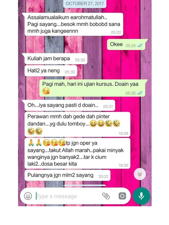 6 Chat Orang Tua ke Anak saat Pagi Hari Ini Bikin Senyum