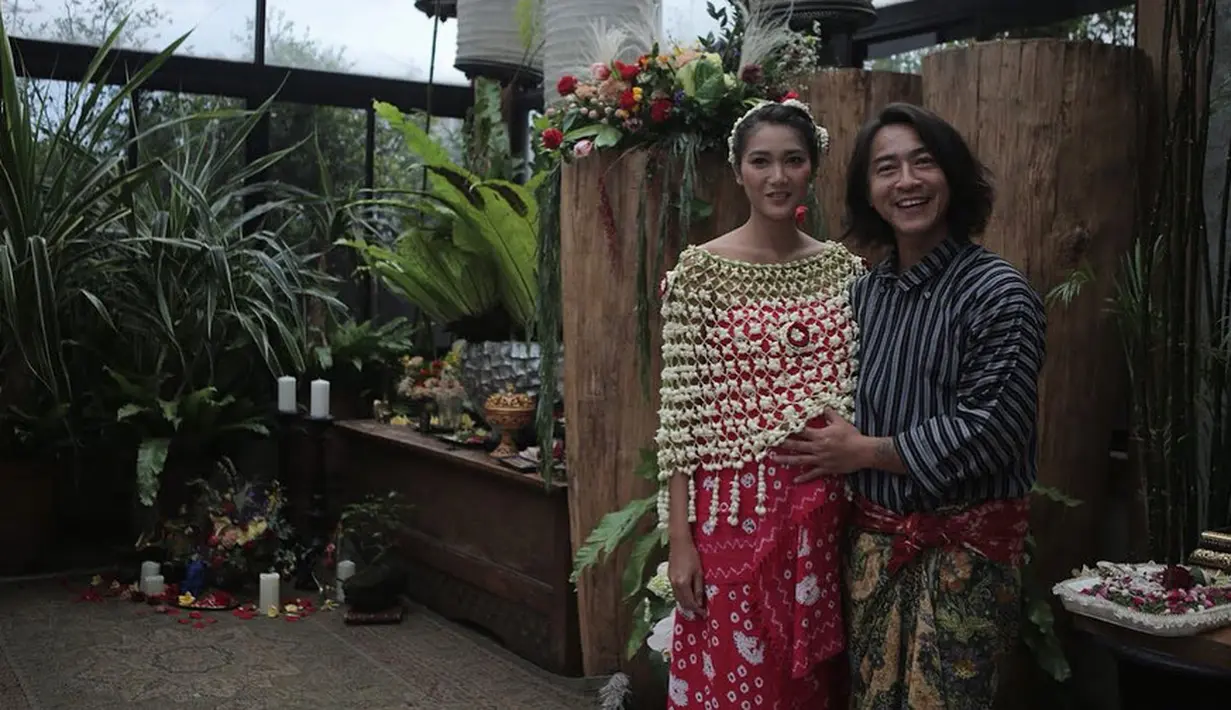 Dalam instagram story perempuan kelahiran Semarang 29 tahun silam menuliskan, bahwa sang suami lebih repot dengan rasa deg degan saat sang istri sedang merasakan kesakitannya jelang proses lahiran. (Instagram/ivanhandoyo)