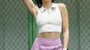 Dalam unggahan tersebut, Pevita Pearce membagikan sejumlah potret dirinya memakai setelan tenis di lapangan. (FOTO: instagram.com/pevpearce/)