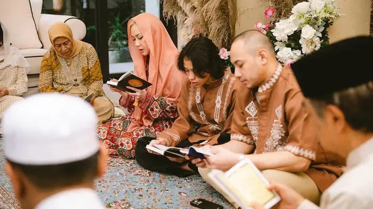 7 Potret BCL Rayakan Ultah dengan Buka Bersama, Dihadiri Ibu Mertua
