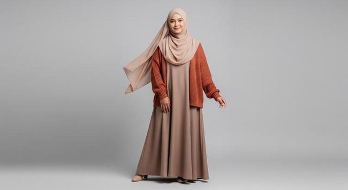 8 Model Gamis Kombinasi Cardigan Terbaru di 2025, Nyaman dan Stylish