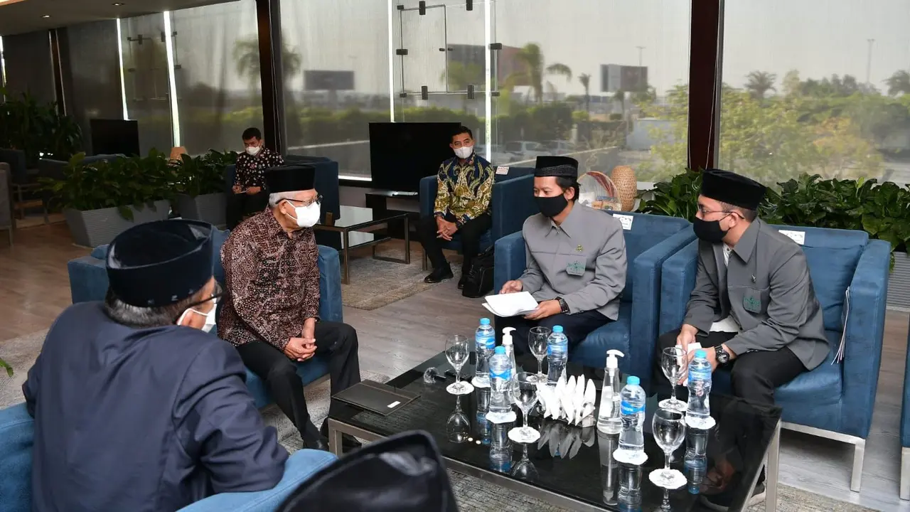 Wakil Presiden (Wapres) Ma’ruf Amin ingin menyebarluaskan literasi masyarakat tentang isu makro ekonomi syariah. (Dok Setwapres)