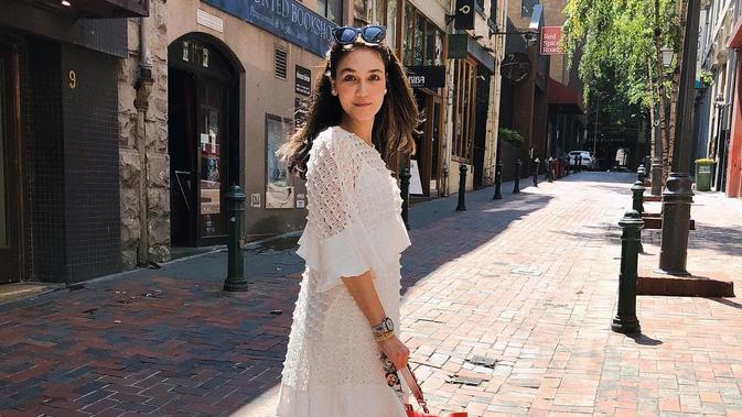 Doa Luna Maya untuk Ariel NOAH dan Pevita Pearce - Celeb 
