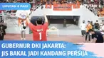 Mengenakan kostum klub sepak bola Persija dengan nomor punggung 1, Gubernur DKI Jakarta, Anies Baswedan datangi Jakarta International Stadium. Anies memastikan JIS akan jadi kandang Persija.
