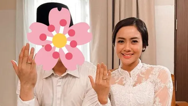 Cita Citata memamerkan foto usai akad nikah
