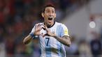 Pemain Argentina, Angel Di Maria merayakan golnya ke gawang Cile pada laga kualifikasi Piala Dunia 2018 zona CONMEBOL di Stadio Nacional Julio Martinez Pradanos, Santiago, Jumat (25/3/2016) pagi WIB.  (REUTERS/Rodrigo Garrido)