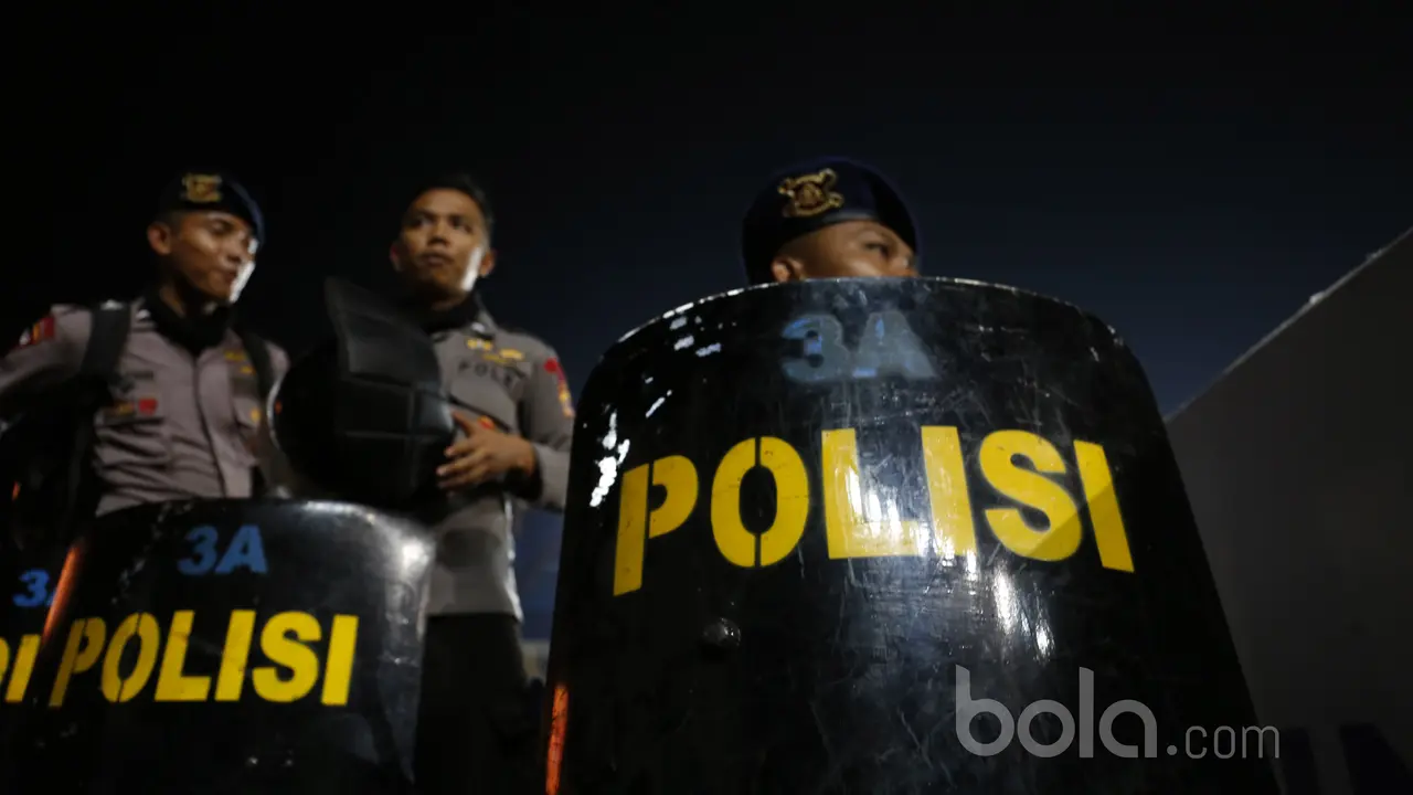 Pengamanan Polisi, Persib Bandung