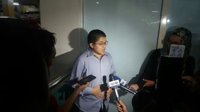 [Bintang] Bacil eks Manajer Rossa