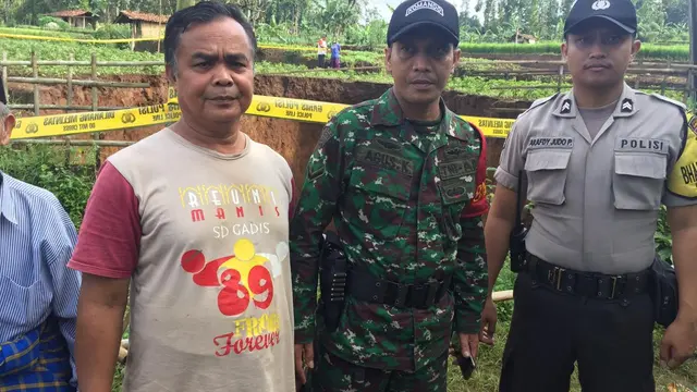 Lubang Raksasa