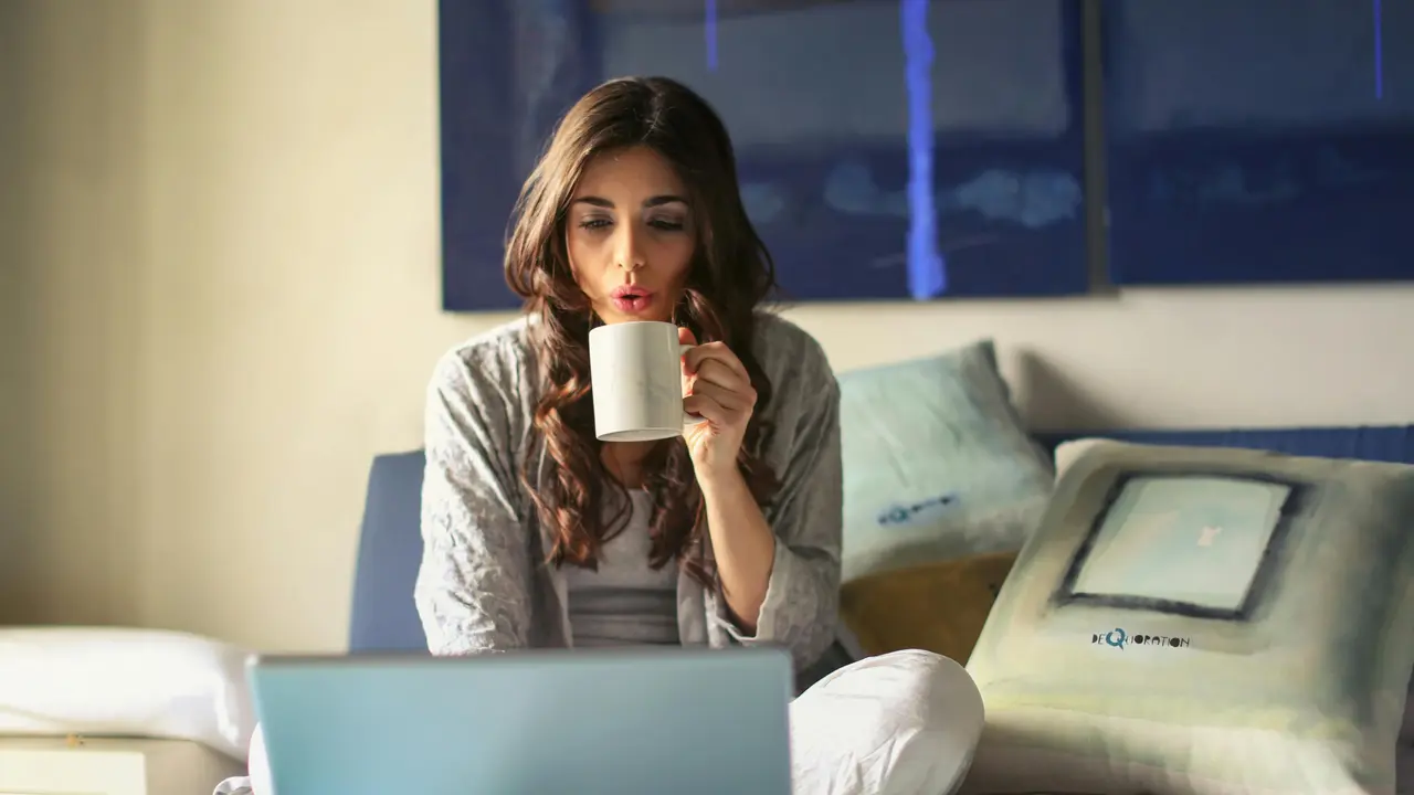 Mengapa Tidak Disarankan Minum Kopi Saat Perut Kosong? Ini Alasannya