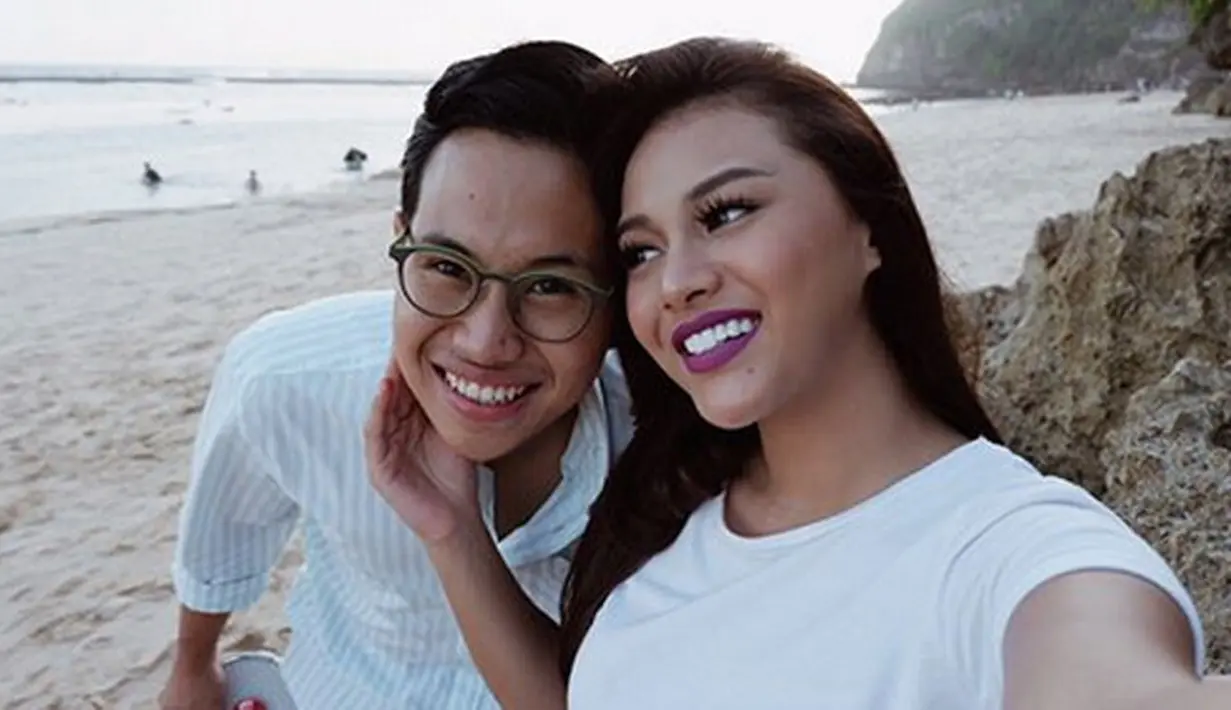 “Dia hebat banget, dulu tuh dia enggak gitu. Dulu ngitung aja salah mulu, terus aku marahin. Enggak aware, enggak bisa ngurus macam-macam," kata Ashanty seperti yang dilansir dari Liputan6.com. (Instagram/rabbanizaki)