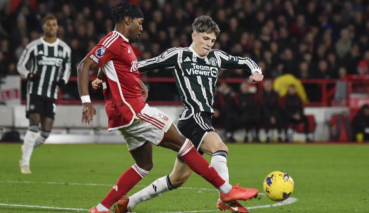 Setan Merah menyerah dengan skor 1-2 di markas Nottingham Forest. (AP Photo/Rui Vieira)
