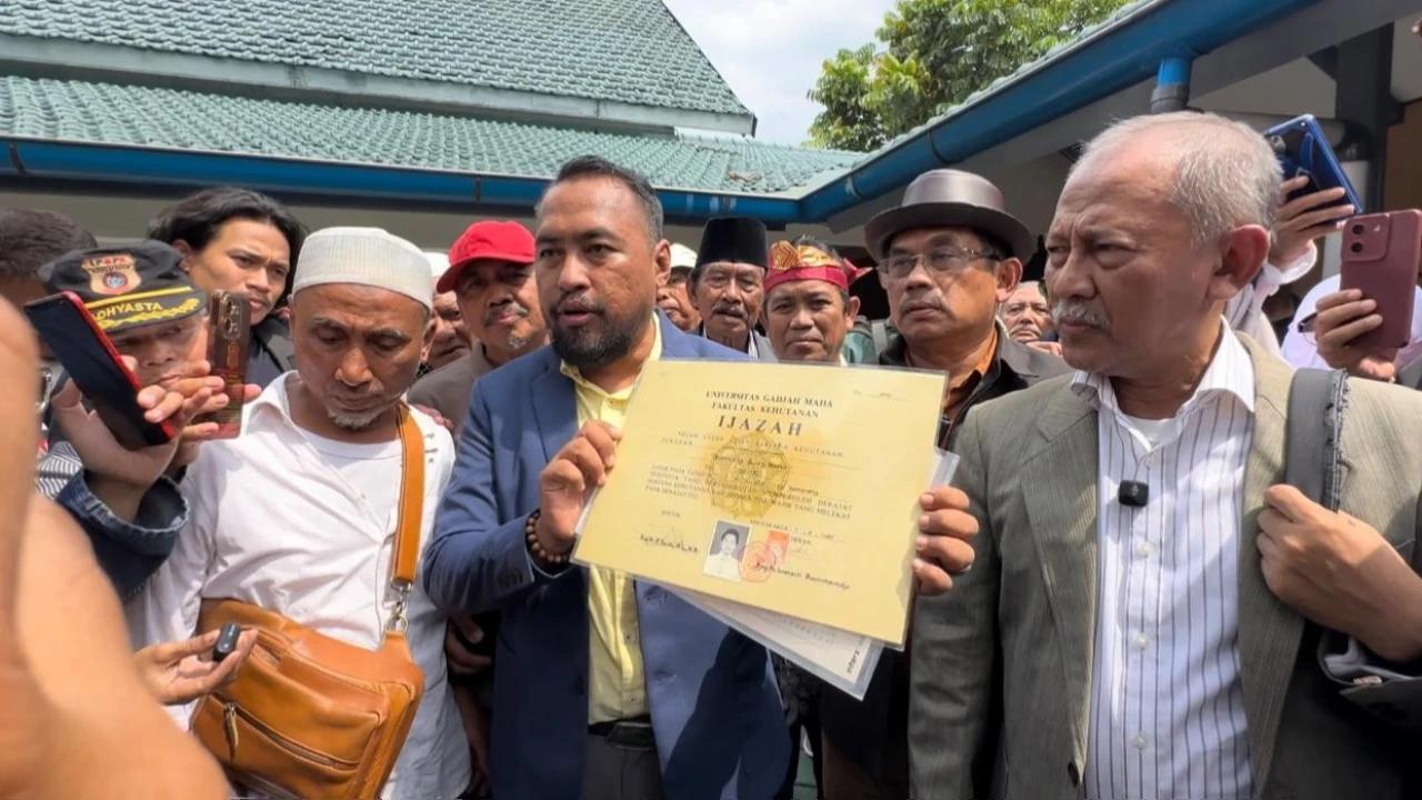 Kubu Penggugat Sebut Ijazah Jokowi 100% Palsu, Ini Alasannya