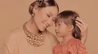 Ayu Dewi Sedang Bersedih, Kenapa?