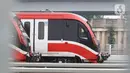 PT KAI (Persero) bakal melakukan uji coba secara terbatas LRT Jabodebek pada 12 Juli mendatang. (Liputan6.com/Herman Zakharia)