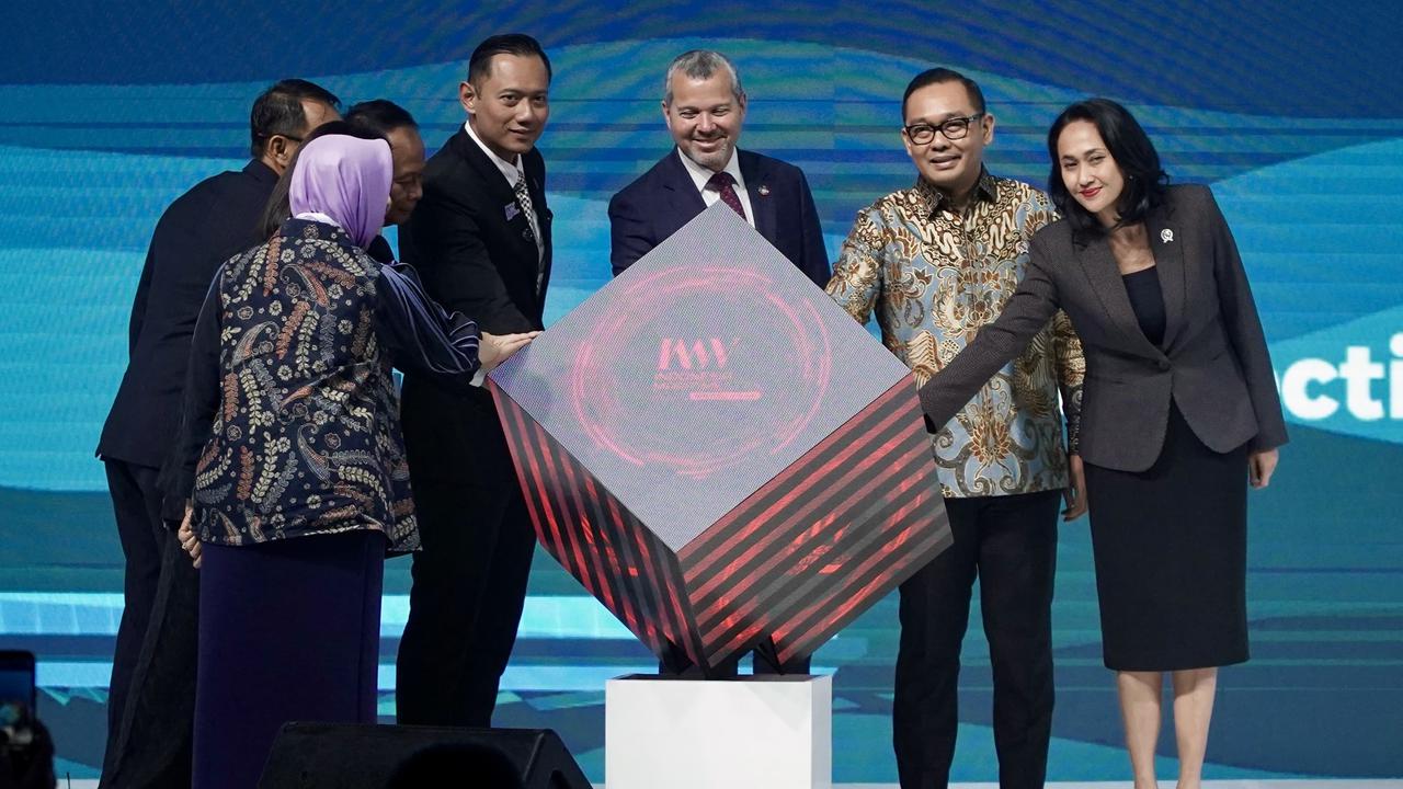 PIS Hadirkan Inovasi dan Kolaborasi Strategis untuk Majukan Industri Maritim RI di Indonesia Maritime Week 2025