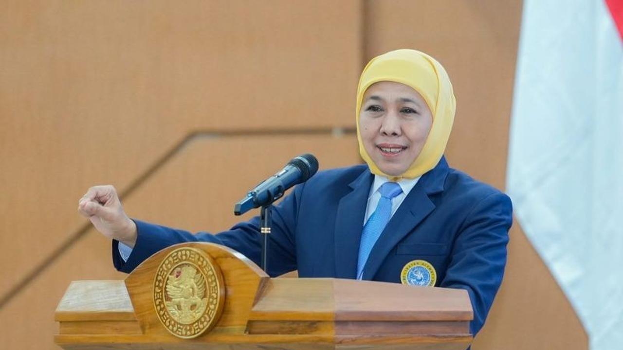 Khofifah Dorong Kolaborasi IKA Unair sebagai Orkestrator Pembangunan Daerah Berkelanjutan