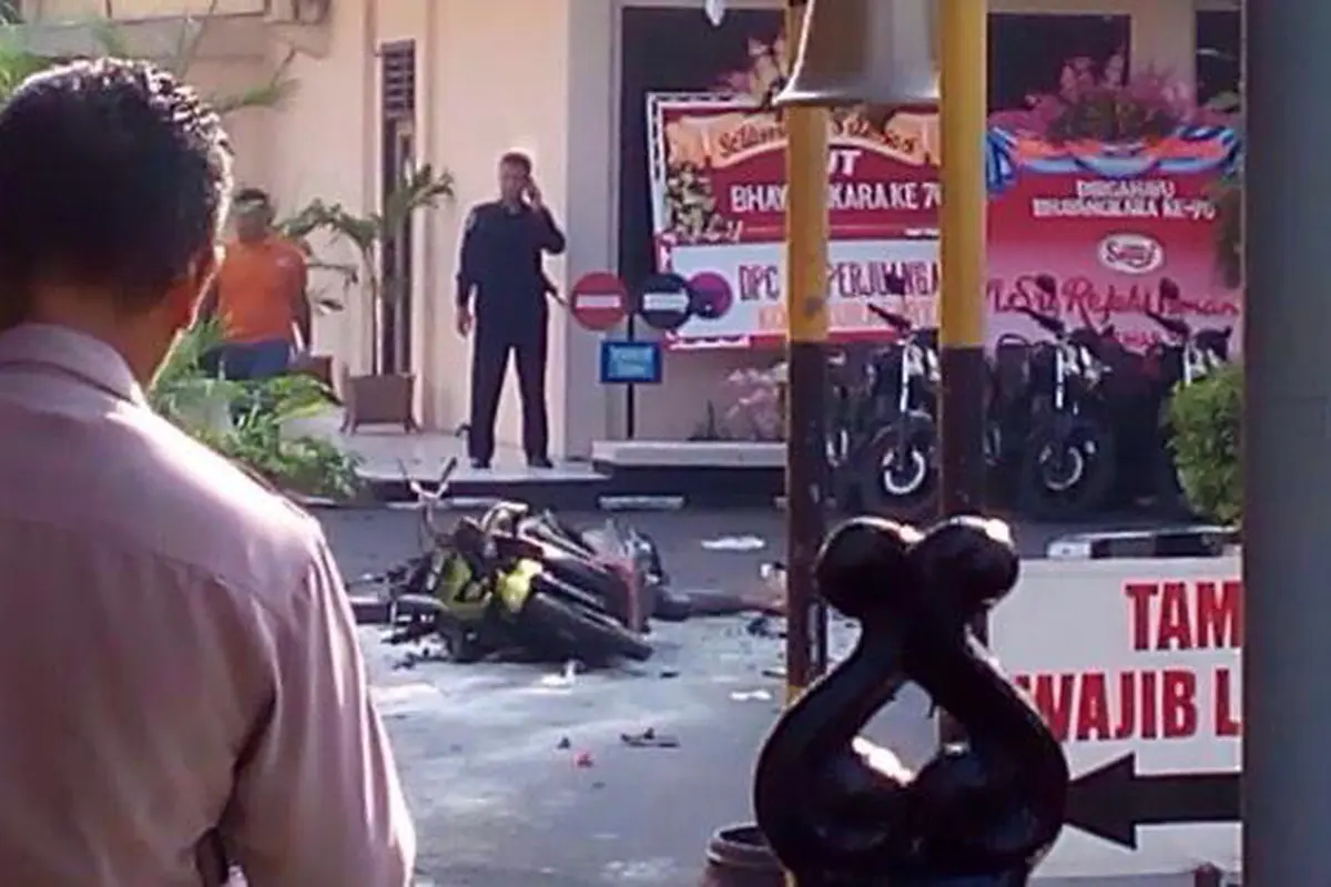 Polisi Gelar Olah TKP Bom Solo hingga Daging Sapi Masih Mahal