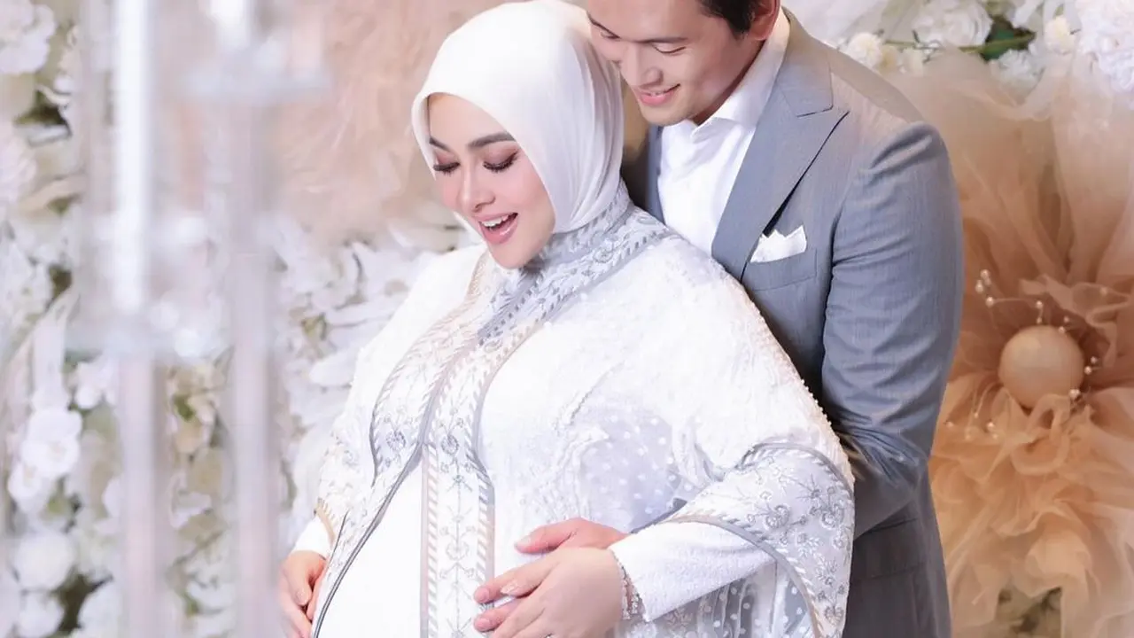 Syahrini ngidam aneh saat hamil (Sumber: Instagram/@princessyahrini)