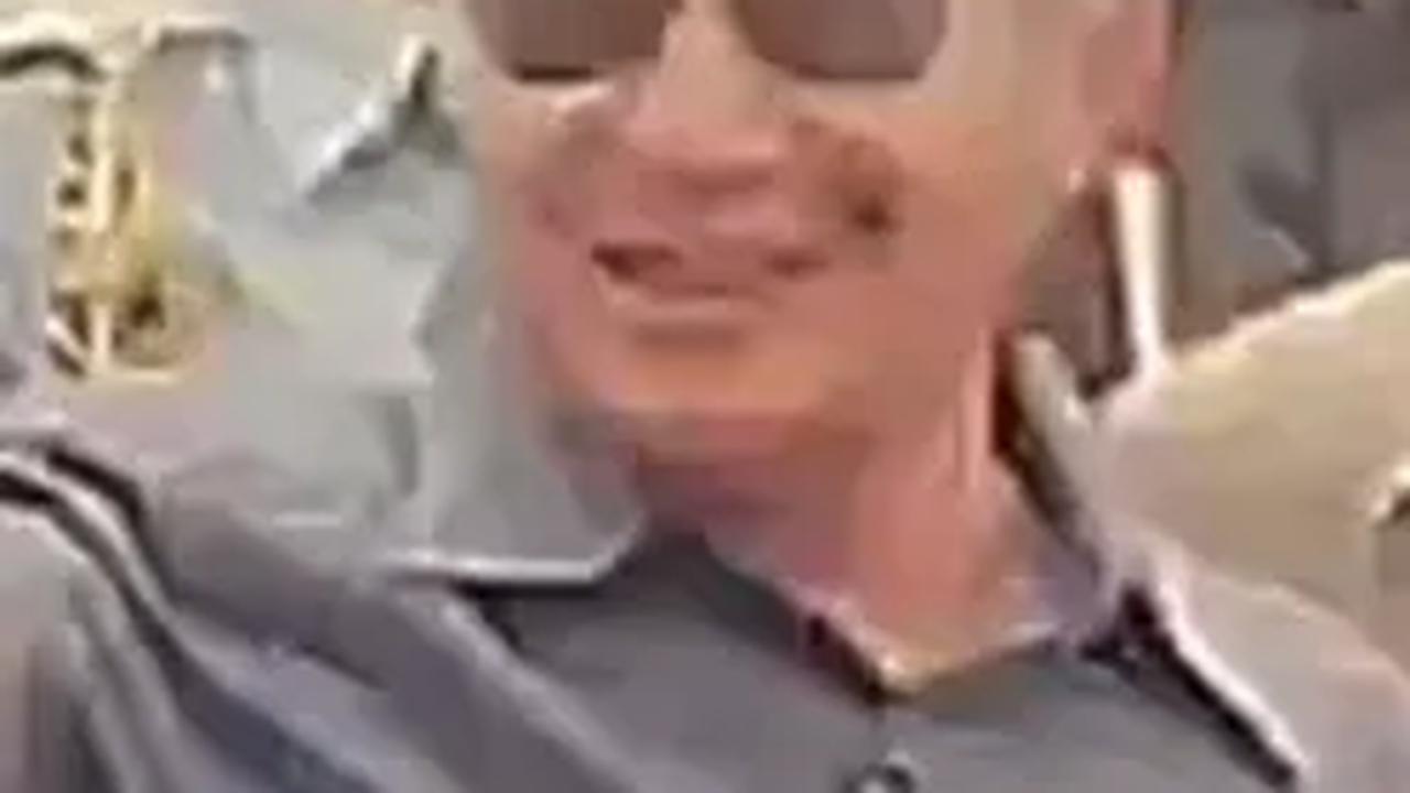 Pemilik akun TikTok pojokarsipid membagikan video lawas Presiden Soeharto saat berkunjung ke Pulau Galang.