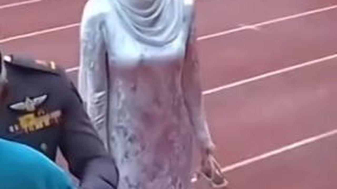 Momen kehadirannya pada kesempatan tersebut terungkap dalam video pendek milik akun TikTok @shifasalsabilah01.