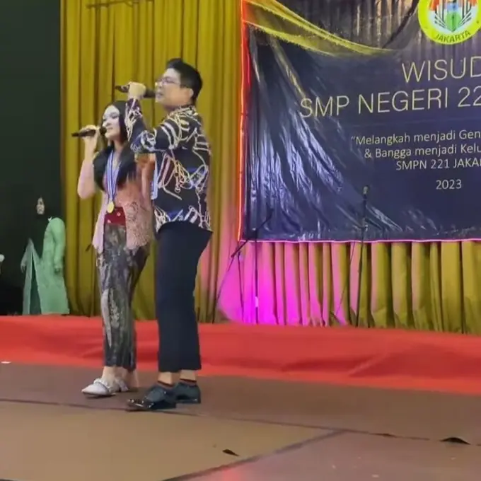 [Fimela] Kelulusan Anak Artis Indonesia