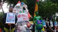 Hari Sampah, Gunungan Plastik hingga Diet Kantong Kresek