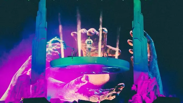 Dior Tunda Rilis Kolaborasi dengan Travis Scott Usai Insiden Konser Maut Astroworld