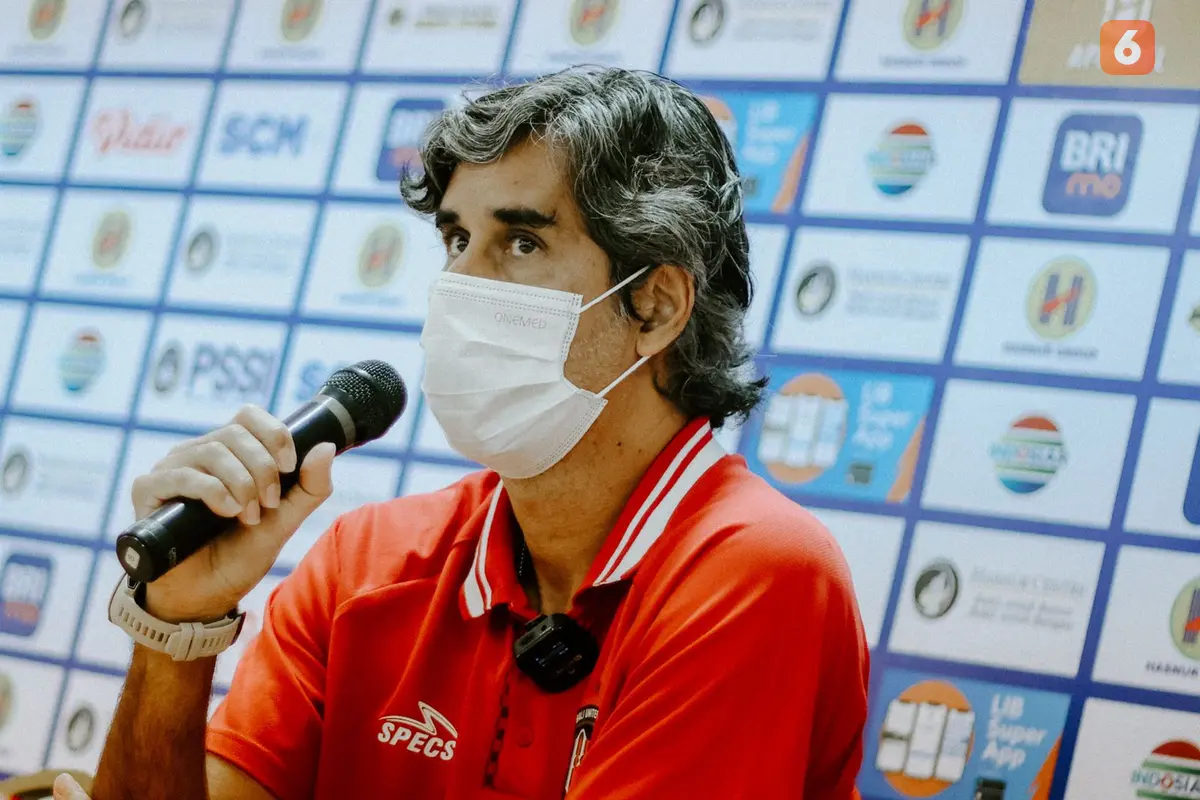 Pelatih Bali United FC Stefano Cuggura Jelang Menghadapi Barito Putera