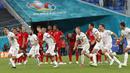 Spanyol akhirnya keluar sebagai pemenang di babak Perempatfinal Piala Eropa 2020 ini. Mereka akan bertanding dengan pemenang antara Belgia dan Italia di semifinal nantinya. (Foto: AP/Pool/Maxim Shemetov)