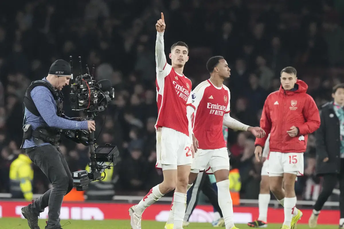 Selebrasi pemain Arsenal saat melawan Brentford