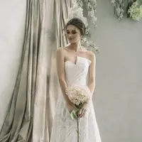 Brand Mojuya mengeluarkan koleksi wedding gown yang cantik. (dok.Mojuya)
